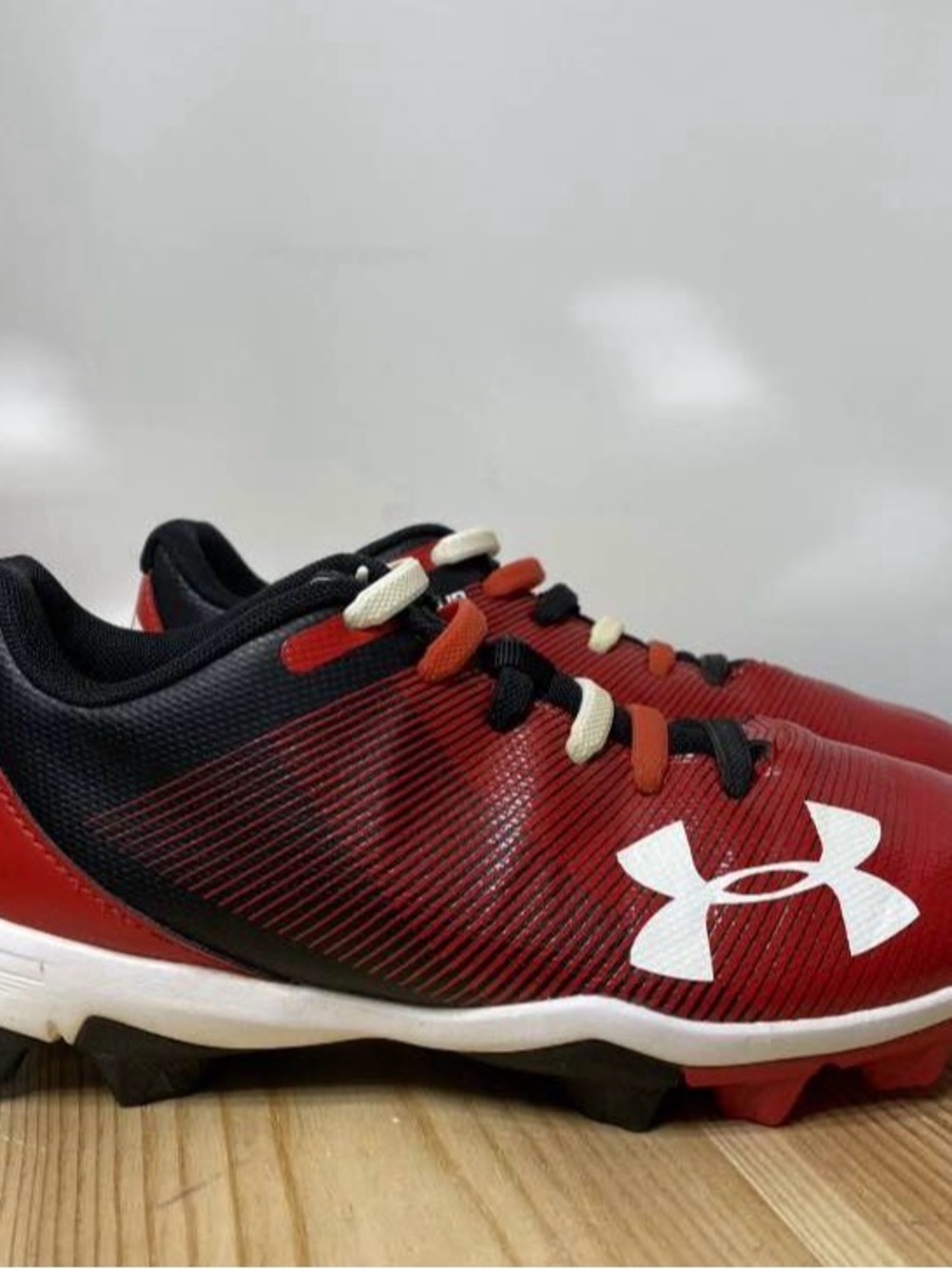 Under Armour RM Leadoff Baseball Cleats Red/Black Low 1297316-061 Size 4Y